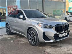 بی ئێم دەبڵیو X1